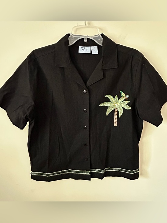 Jane Ashley Tops - Vtg JANE ASHLEY Button Up Shirt Women's Size Medium Embroidered Sequins Tropical